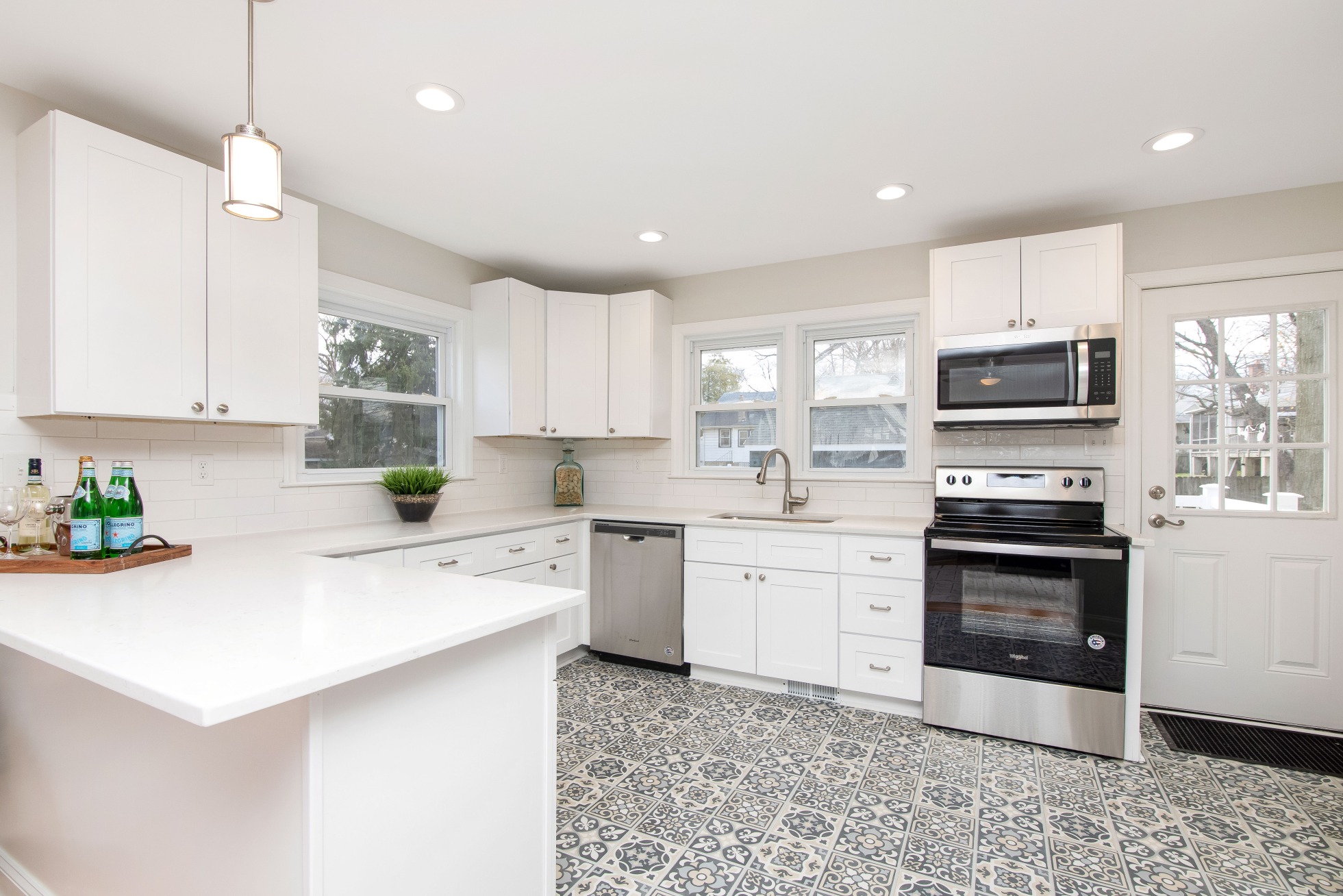 kitchen remodeling by JAM Building and Renovations